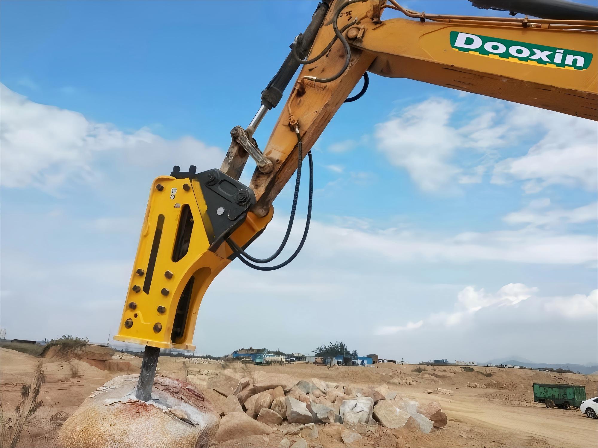Accesoriul important al excavatorului de crawler - Breaking Hammer